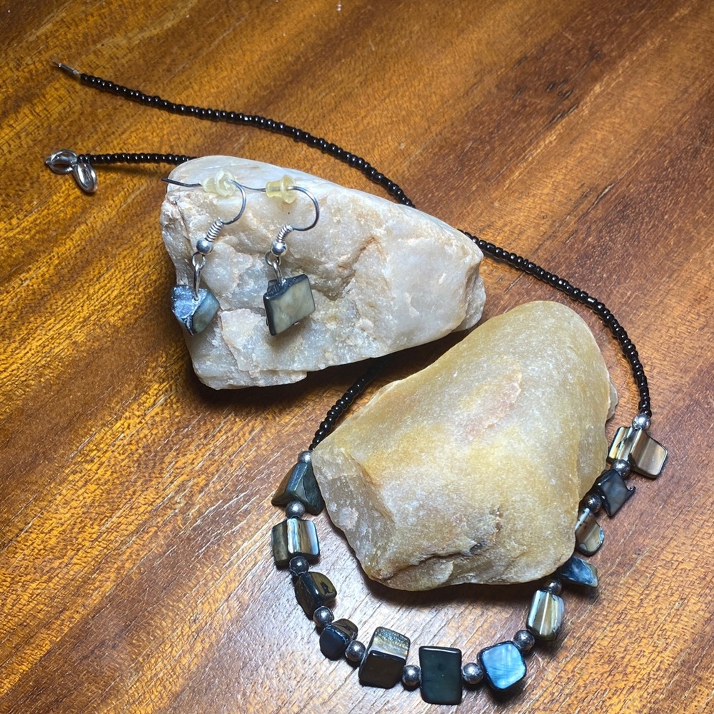 Mother of pearl shell nugget necklace and earrings set